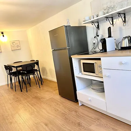 Giulia Terrace 아파트